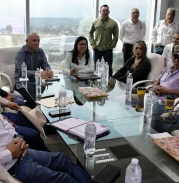 Respalda Gobierno del Estado a productores mezcaleros y forestales